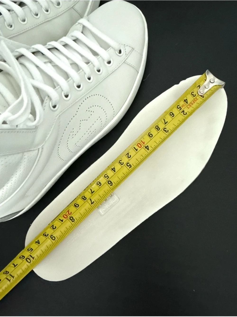 EUC Gucci Ace Interlocking G Logo White Leather High Top Sneakers